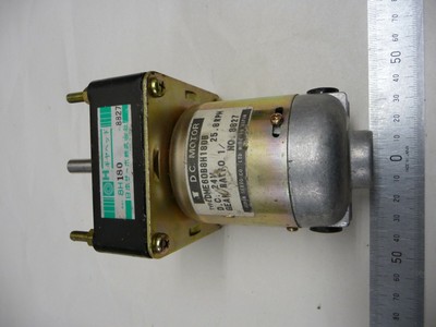 Ltd MOTORE ELETTRICO dme44g9-07 26 V DC 70 RPM Servomotore 45408004 Japan SERVO Co 