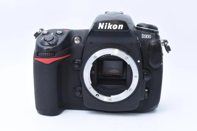 [Near Mint] Nikon D300 12.3MP Digital SLR Camera Black Body Low Shutter Count JP