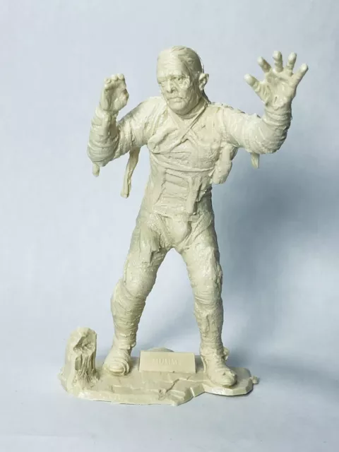 Universal Monsters Vintage Louis Marx 1963 Mummy 6" Figure