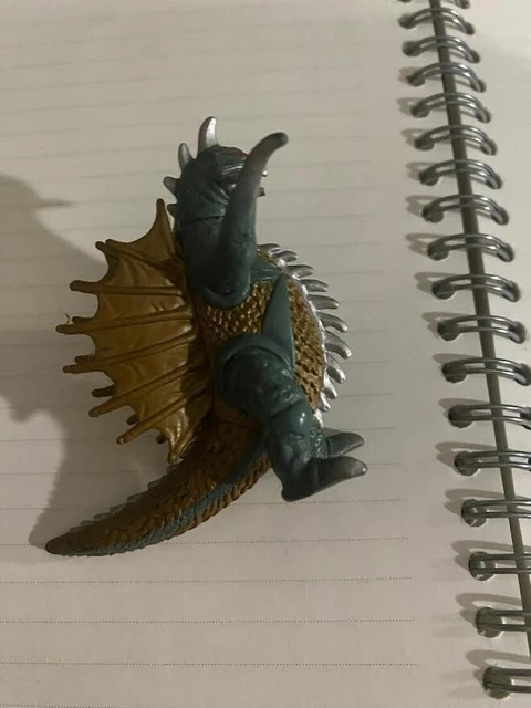 Godzilla Gigan Pack Of Destruction Mini Figure 2.5 inches Toho Bandai 2002