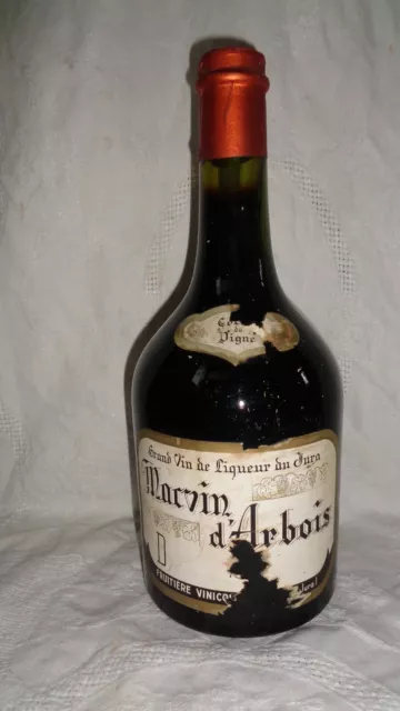 Grand vin de liqueur du Jura "Macvin D'Arbois", bouteille ancienne
