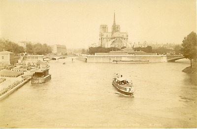 France, Paris, la Seine, vue prise du pont de la Tournelle  Vintage albumen prin