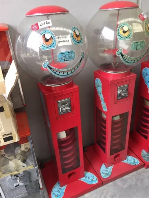 Red bouncing ball machine, $2 vending machine