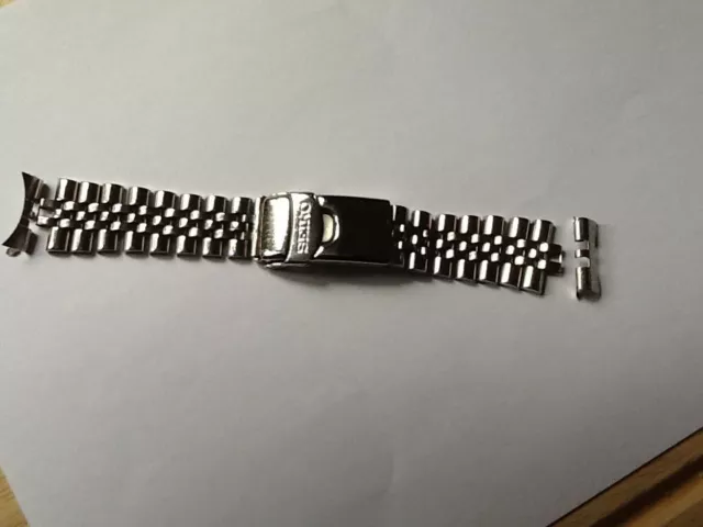 Seiko] Jubilee Bracelet on the Turtle : r/Watches