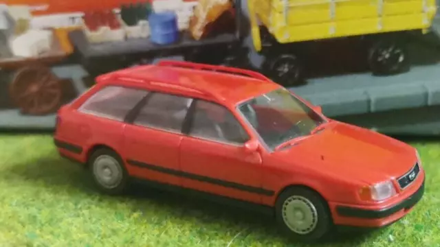 Rietze Audi 100 rot 1:87 PKW Auto Spur H0 HO