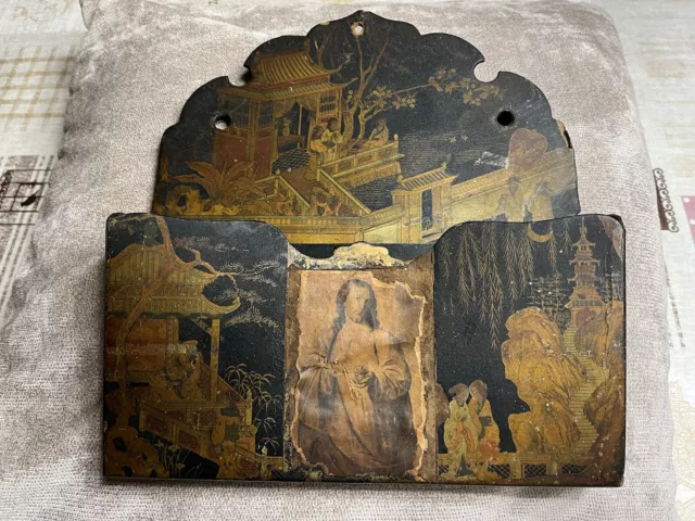 Porte lettre courrier Époque NIII fin 19° Bois façon laque Décor doré japonisant