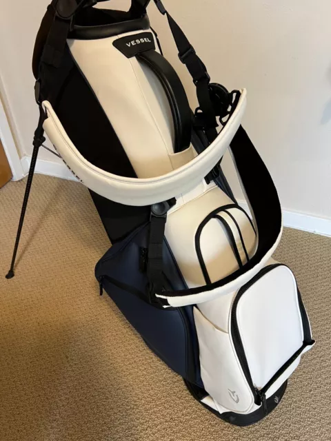 Vessel Player III Stand Bag 6 Way - White/Navy - Excellent Condition