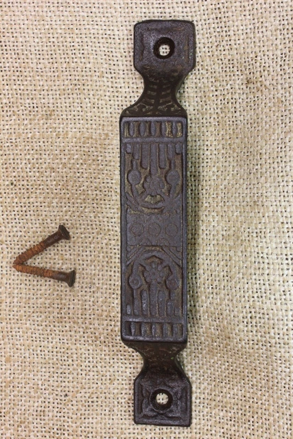Old Screen Door Handle Drawer Pull Rustic Cast Iron 6 1/8” Windsor Decorated
