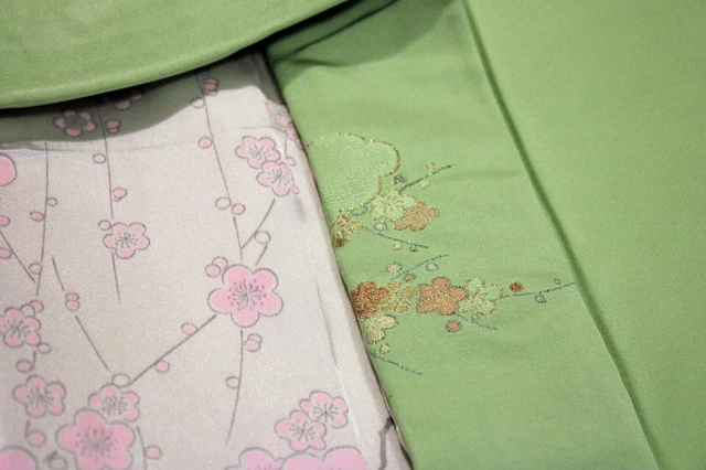 Japanese Lime Green Haori Jacket with Woven Gold and Silver Flower Cart Design 4