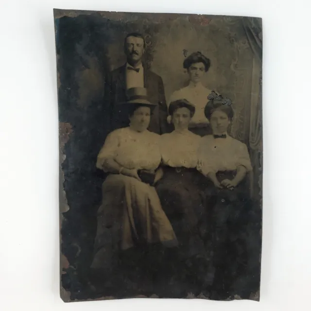 Distressed Rusty Group Tintype Photo c1870 Antique 1/6 Plate Bent Women C2119