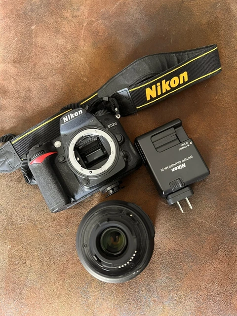 Nikon D D7000 16.2MP Digital SLR Camera - Black (Kit w/ AF-S DX ED VR...