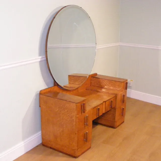 A Good Quality Art Deco Birds Eye Maple Dressing Table 2