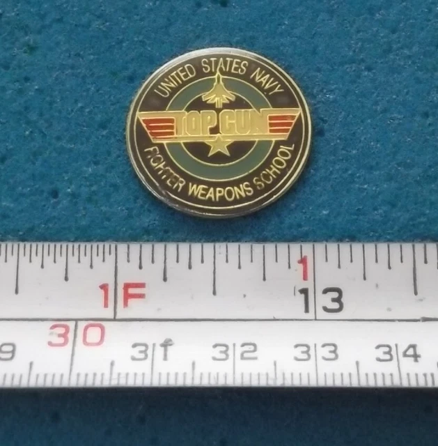 TOP GUN UNITED States Navy Fighter Weapons School Pin Jj078 EUR 4,75
