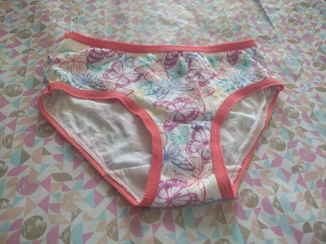 Girl's Cute Under Wear WEDNESDAY Size 6 NWOT!!