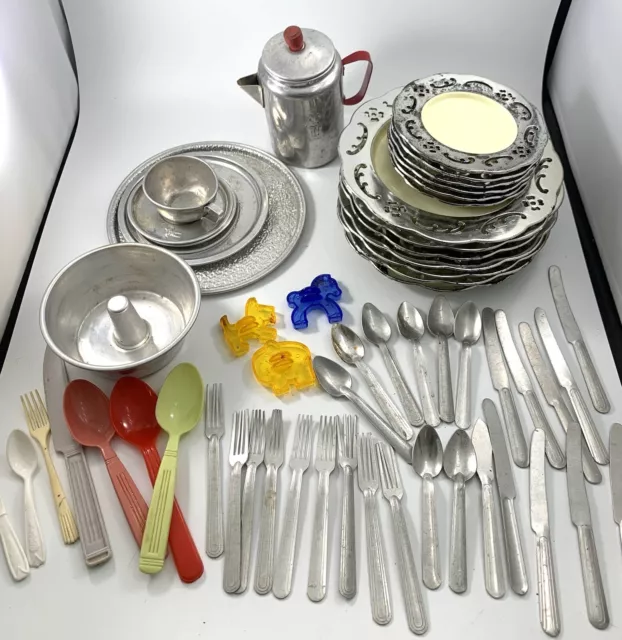 Lot of Vintage Tin Childs Dishes Kitchen Flatware Cookie Cutters