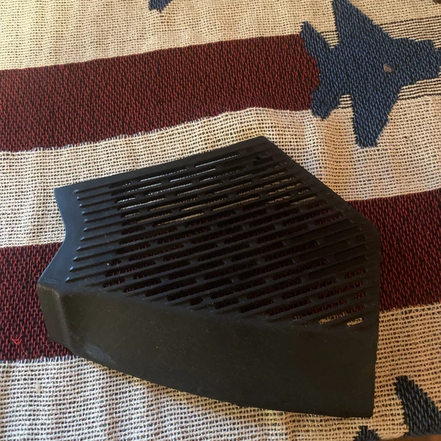Mercedes W123 300D 280E 300TD Dash Board Right Side Speaker Cover OEM