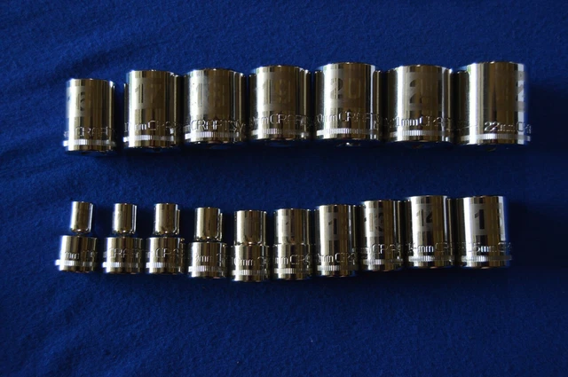 Craftsman Easy Read Laser and Etch 17 PC 3/8 Drive Metric 6PT Sockets 6-22MM 486