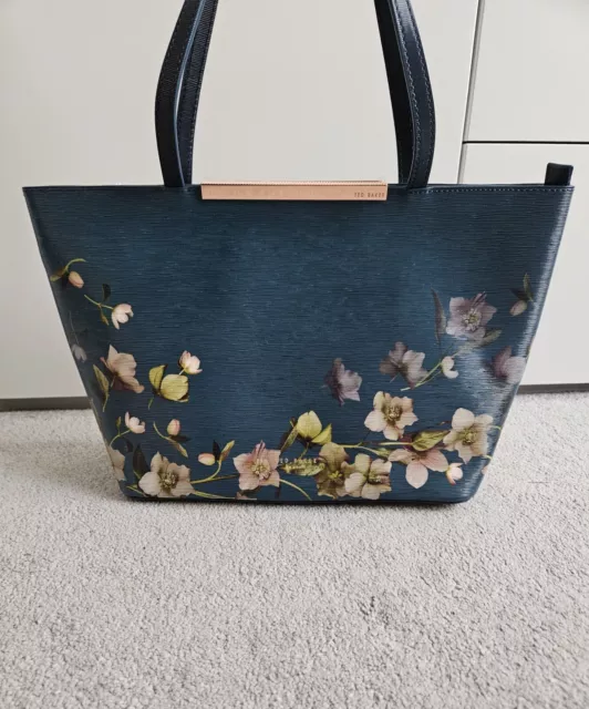 Ted baker jackki sales black leather shopper bag