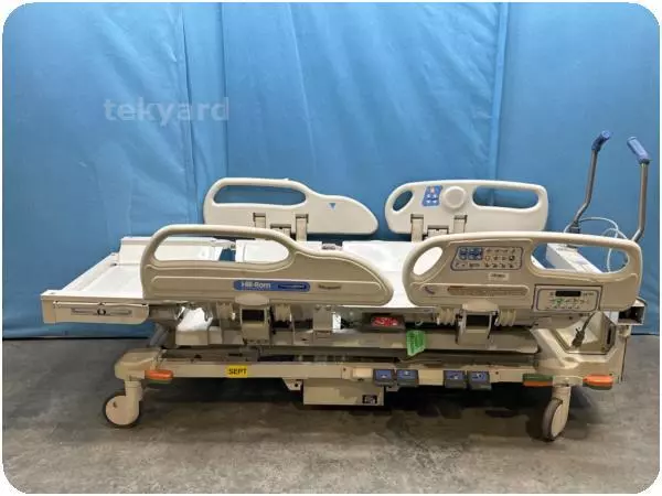 Hill-Rom P3200 Versacare Electric Hospital Bed @ (298784)