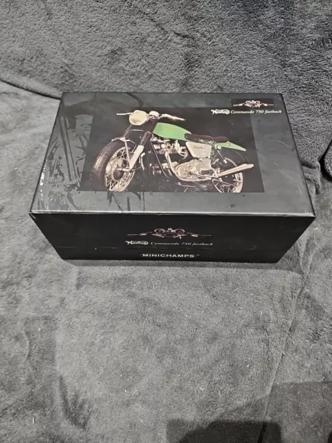 Norton Commando 750 Fastback 1:12 by Minichamps 1:12