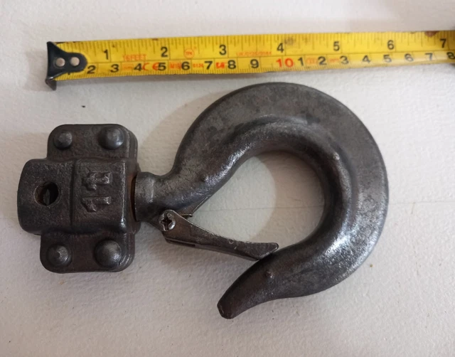 Vintage Original Boatyard  Reclaimed  Iron Dock Boat Yard Pulley 1 Tonne Hook