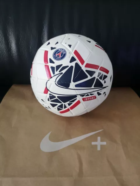 Nike aerowtrac football hot sale