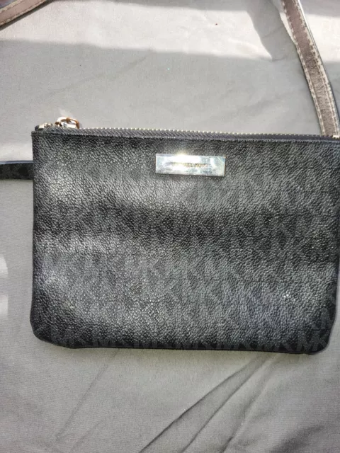 Mk turnlock chain fanny pack outlet