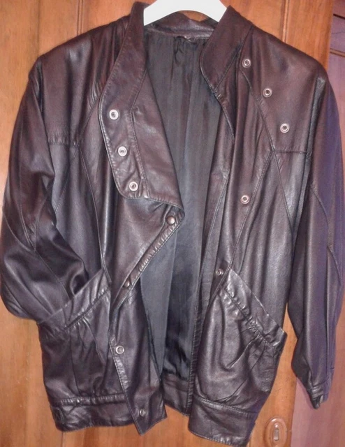 VESTE OU BLOUSON femme, en cuir noir T38 EUR 60,00 - FR