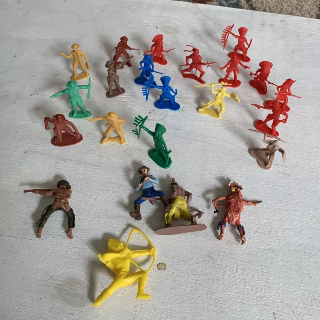 Plastic Cowboys Indians Western Toy Figures Assorted Multiple Colors 24 Pcs