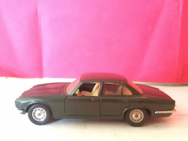 Solido Superbe Jaguar Xj12 Sans Boite 1/43 Y4