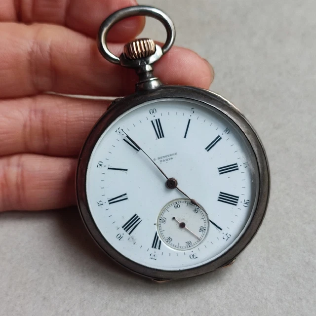 Montre de poche, dite montre de tir, et son écrin | Musée d'art et d'histoire de Genève