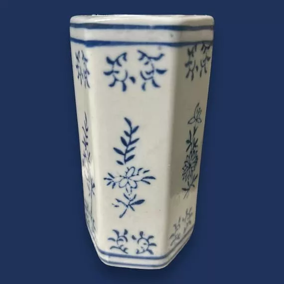 20th Century Chinese Blue and White Ceramic Flower Vases Pots 3