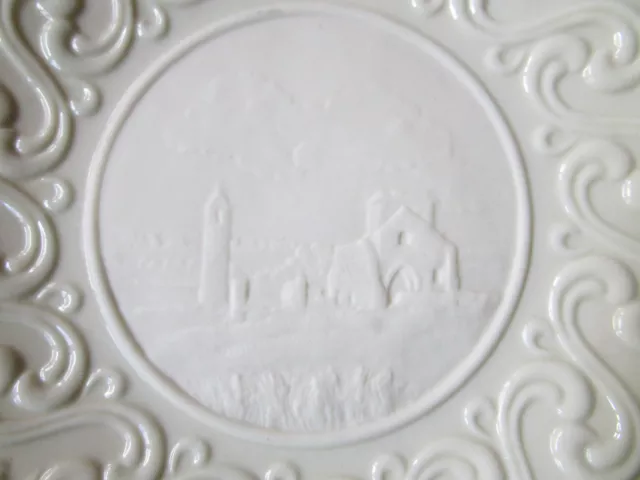 1974 Belleek 8-5/8" Christmas Plate, Devenish Isle Lough Erne 2