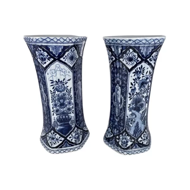 Paire de vases Delft bleus circa 1950