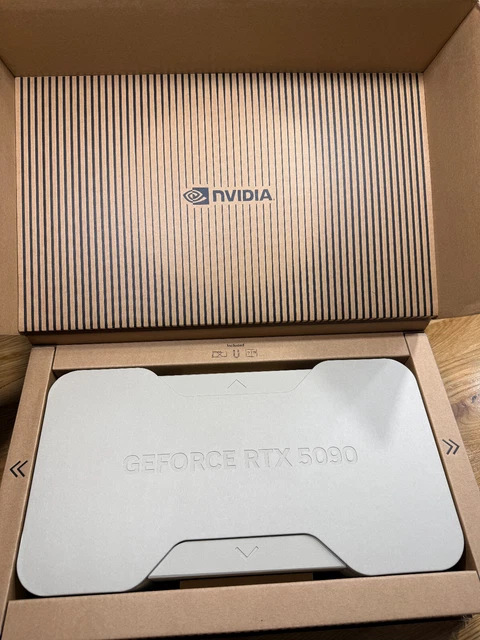 NVIDIA GEFORCE RTX 5090 Founders Edition 32GB GDDR7 - Neu mit Rechnung ...