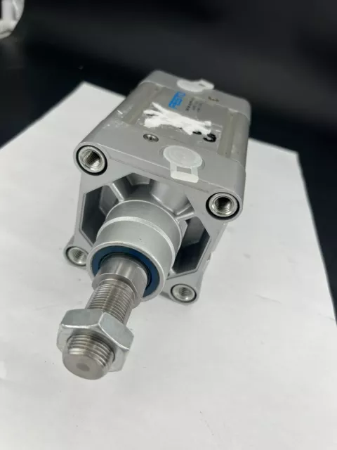 Vérin Pneumatique Pmax 12bar FESTO DNC-80-25-PPV-A-S2 2