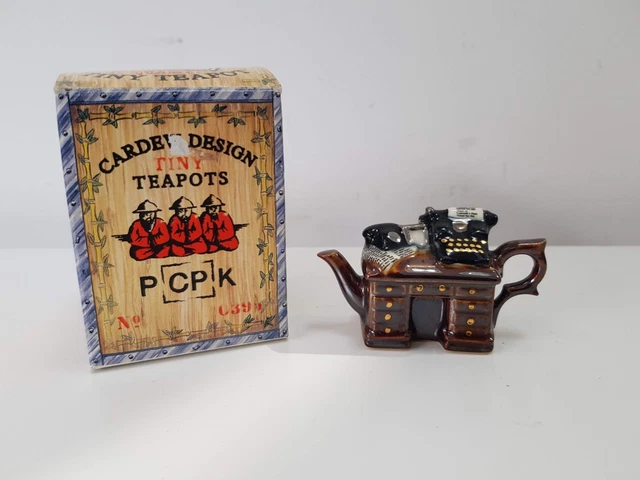 Poul Cadew】Murder at the Grange Teapot Poul Cadew】Murder at the