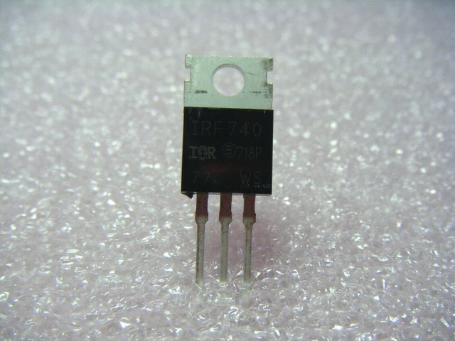 LOT DE 100 transistor mosfet bts121a , to220 , 100v , 13A EUR 1,00 ...