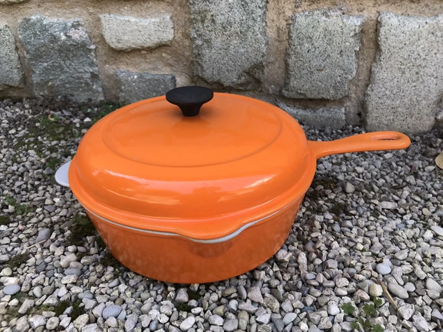 Vintage Volcanic Orange Le Creuset Oval Casserole Cast Iron 27cm see description