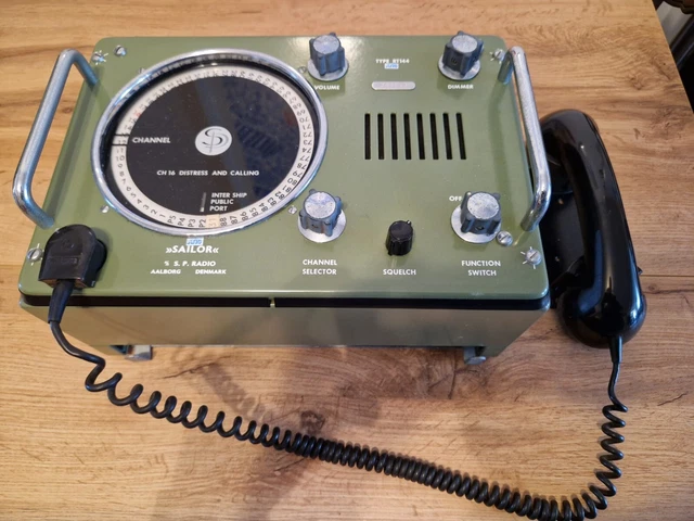 utilisation VHF RS 8000 Shipmate - Hisse Et Oh