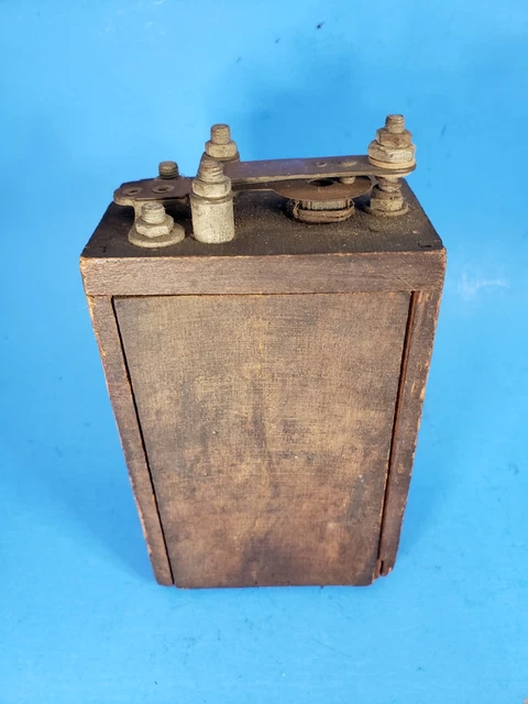 1914 Ford Model A or T Wood Battery Ignition Coil Box K.W. Pat. Apr 7 1914 1914 Ford Model A or T Wood Battery Ignition Coil Box K.W. Pat. Apr 7 1914