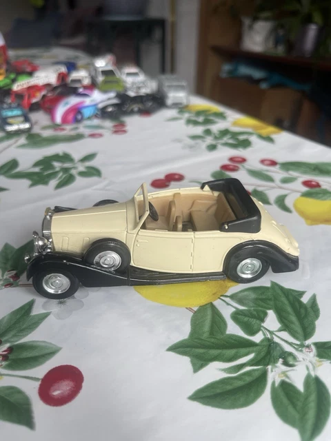 Solido Prestige 1/18 – Rolls Royce Cabriolet 8006, Blanc Nacré, Collection