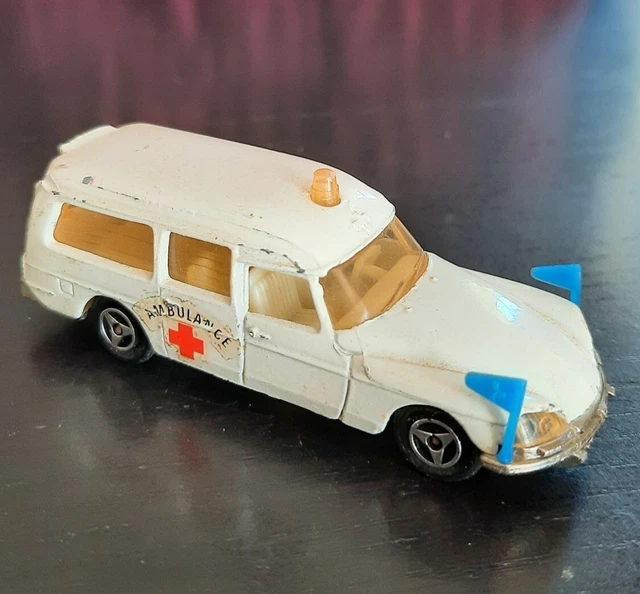 Miniature Majorette Citroën DS21 Ambulance (Série 200, #206) - Echelle 1/60, Blister Scellé