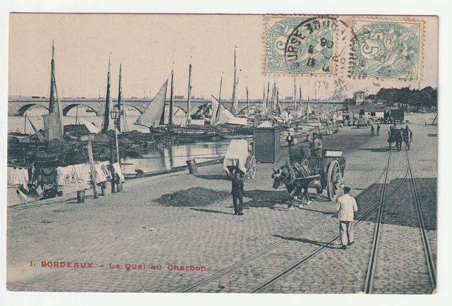 BORDEAUX - Gironde - CPA 33 - coupling boats - the quai au Charbon