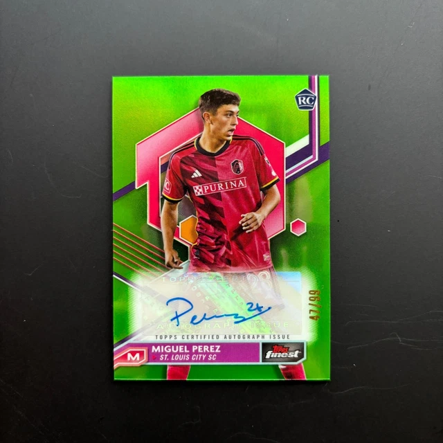 TOPPS FINEST MLS Miguel Pérez 2023 refractor automático verde neón/99