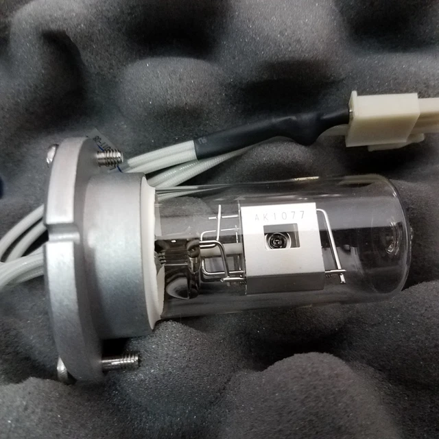 New Genuine Shimadzu Deuterium Lamp  LC-2010, LC-2010HT, LC-2010CHT 228-37401