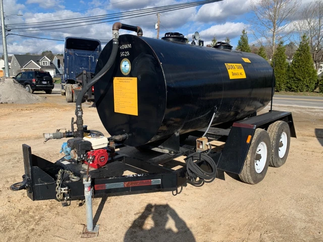Duraco Dura Tank emulsion tank, 1,000 gallon cap, low hour!! Duraco Dura Tank emulsion tank, 1,000 gallon cap, low hour!!