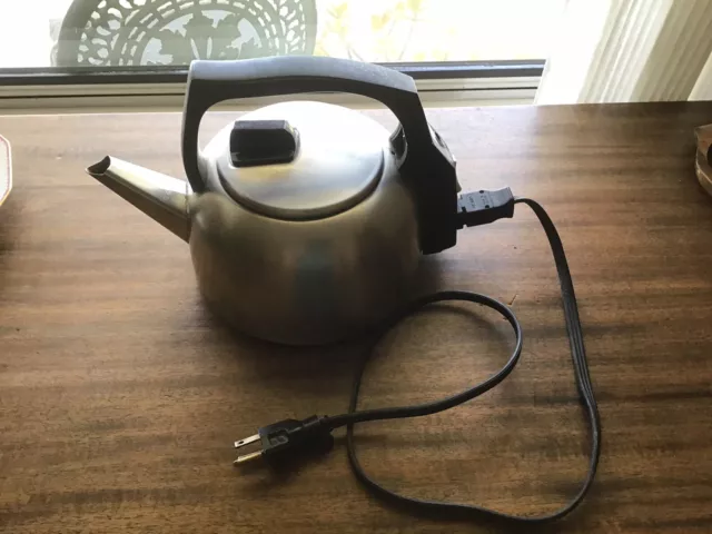 https://www.picclickimg.com/iV0AAOSwjX9kPbS4/Russell-Hobbs-C330-Electric-Kettle-Lid-Only-Replacement.webp