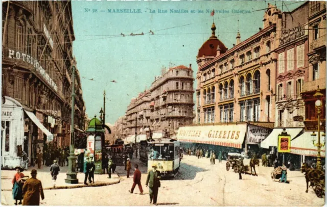 CPA MARSEILLE La Rue Noailles et les Nouvelles Galeries (66877)