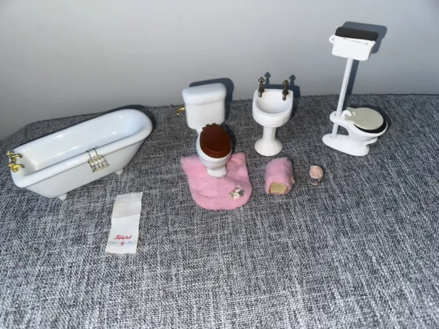 Miniature Dollhouse Porcelain Bathroom Toilet Tub Sink Mat Lot